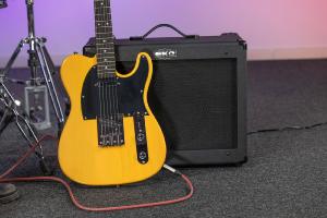 EKO MEK G-BS35 - 2 canaux + FX loop + Reverb - HP 12" - 35W