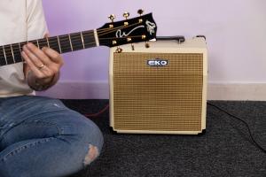 EKO MEK AC15 - 1 canal - HP 6,5" - 15W