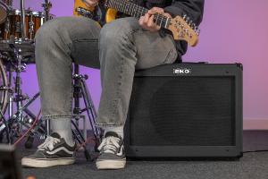 EKO MEK G-BS50 - 2 canaux + FX loop + Reverb - HP 12" - 50W