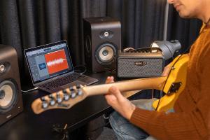 EKO MEK BAIO-AMP15 - A modélisations - FX + Bluetooth - HP 2x3" - 15W