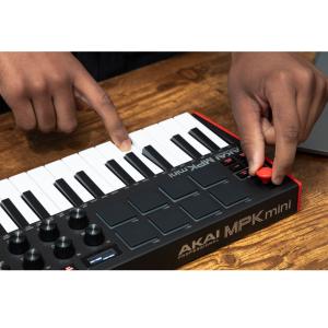 AKAI PRO KAP MPKMINIMKIII - Mini touches - USB 25 mini notes 8 pads écran OLED