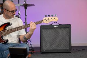 EKO MEK B-BA50 - 1 canal + FX loop - HP 12" - 50W