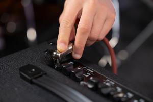 EKO MEK G-BS35 - 2 canaux + FX loop + Reverb - HP 12" - 35W